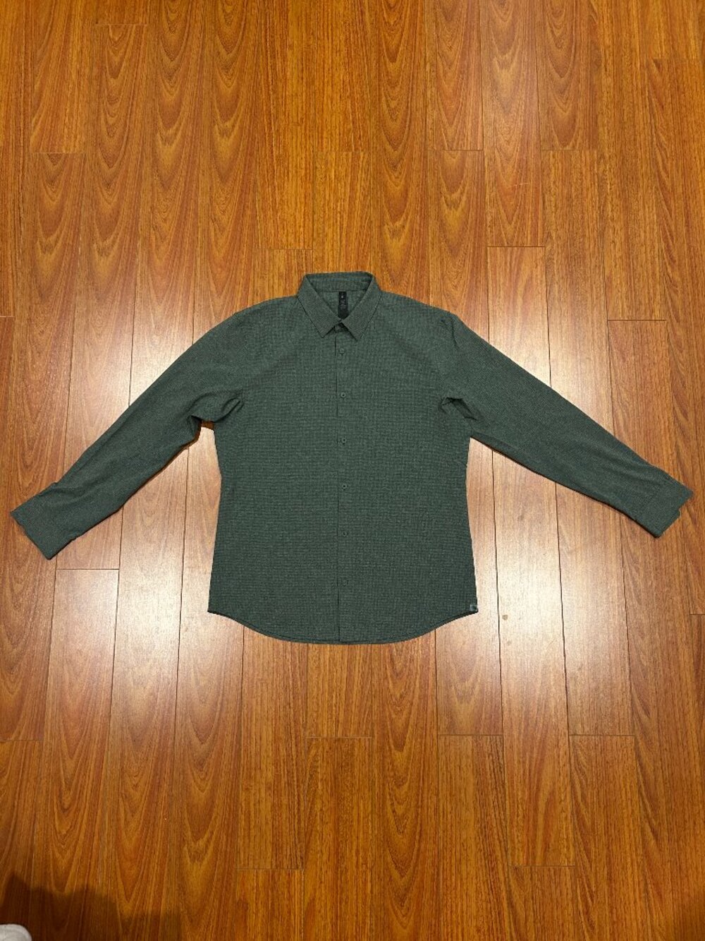 Lululemon Men's Airing Easy Long Sleeve button up in Forest